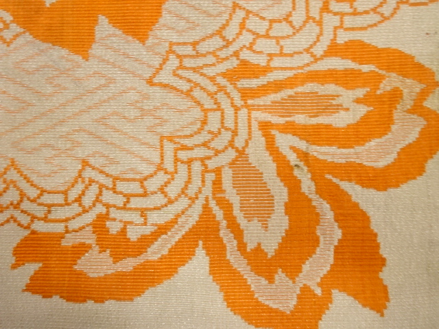  アンティーク　雲に花模様織り出し　八寸帯地反物